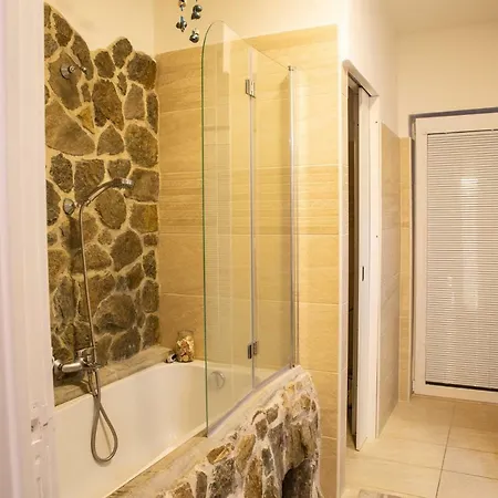 Sunny Valley Lhota u Lysic