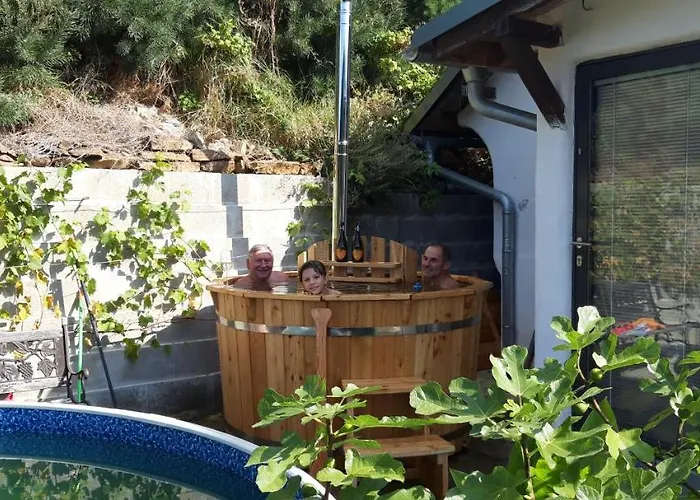 Sunny Valley Lhota u Lysic